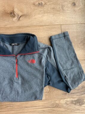 The North Face Grey and Navy Quarter-Zip Fleece
